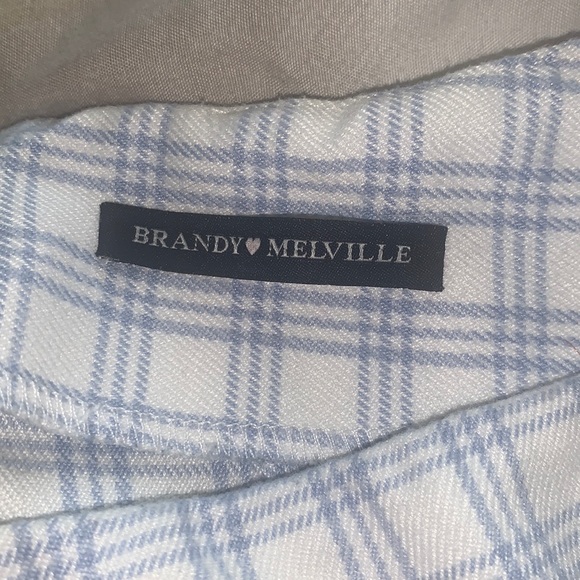 Brandy Melville Women’s blue and and white plaid skirt. One Size only - Picture 3 of 3
